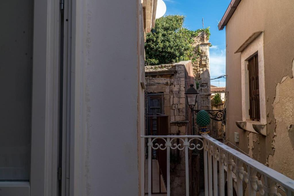 Casa Charm Rosaapartmentsortigia Syrakus Exterior foto